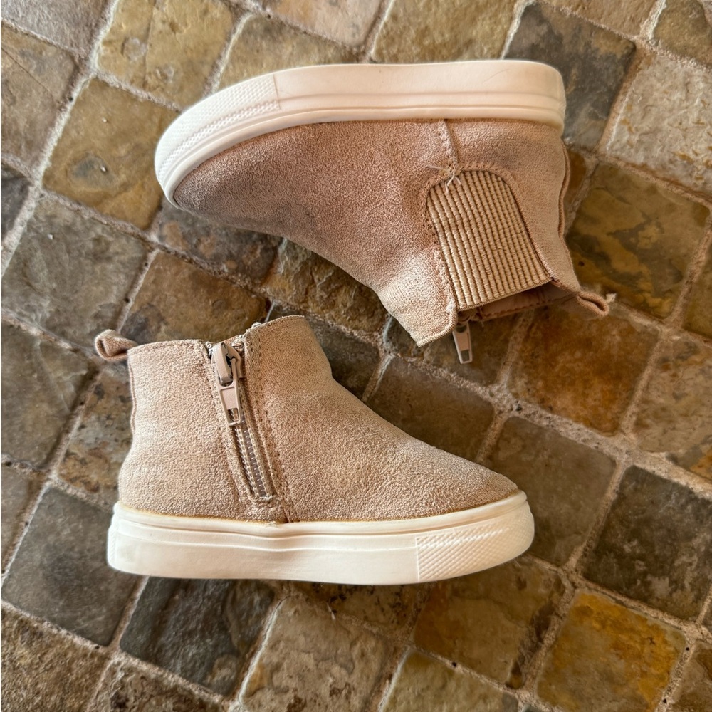 🌼5/$25🌼First steps Kids Tan Ankle Boots